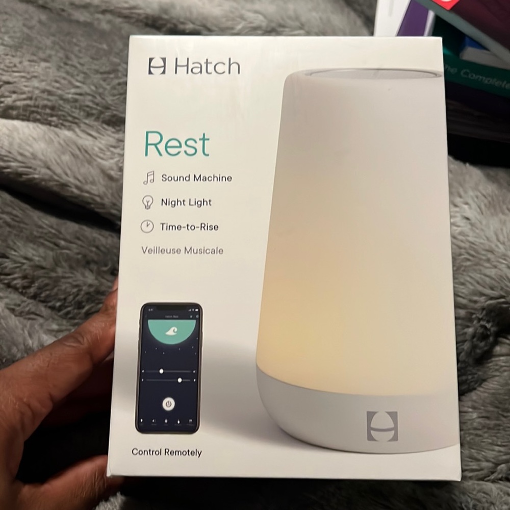 Hatch sound machine